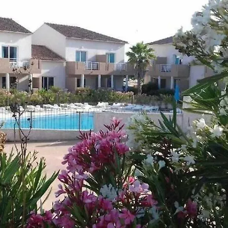 3 Etoiles - Piscine - Ccaiibh *