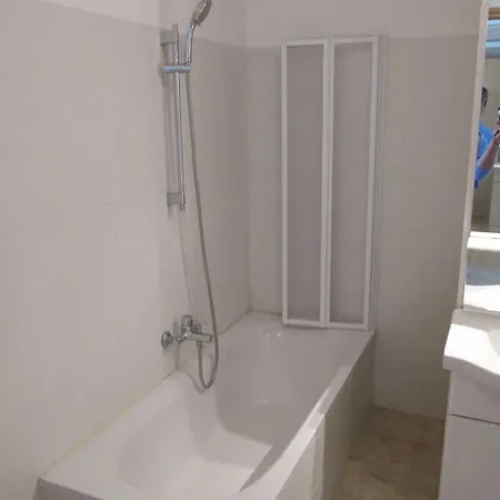 3 Etoiles - Piscine - Ccaiibh Linguizzetta