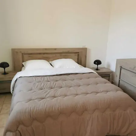 3 Etoiles - Piscine - Ccaiibh Apartment *