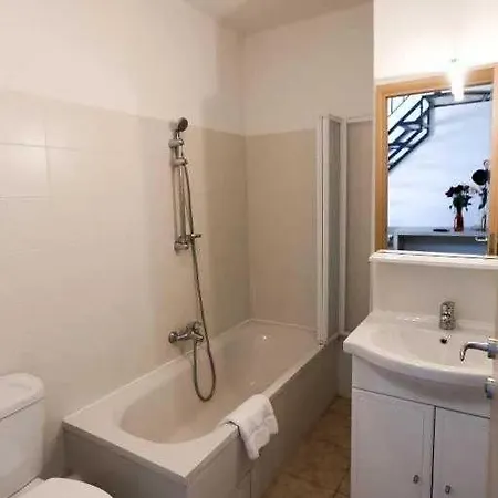 3 Etoiles - Piscine - Ccaiibh Apartment *