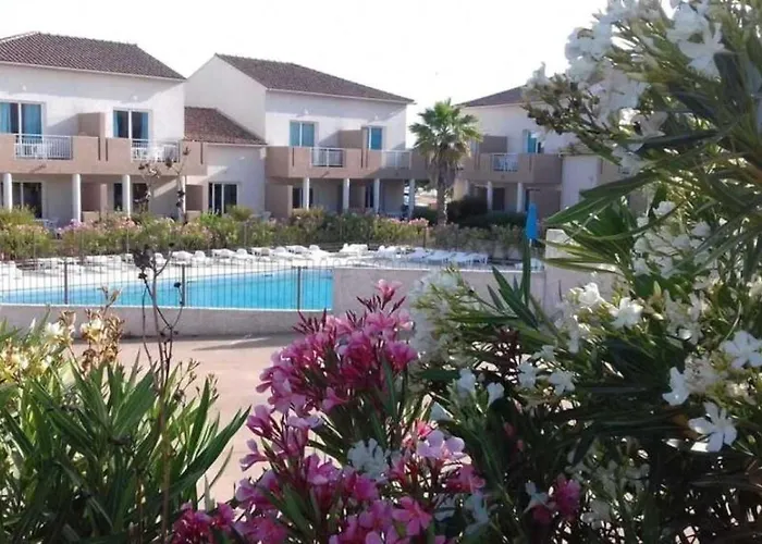 3 Etoiles - Piscine - Ccaiibh Camping