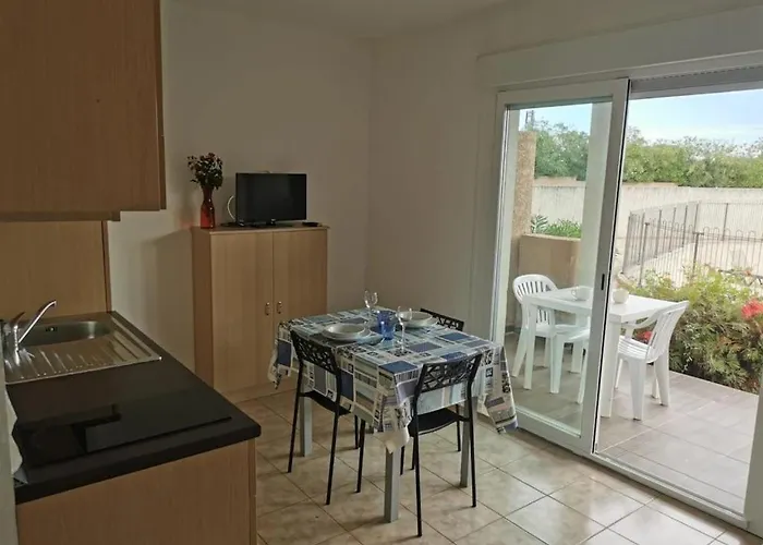 Camping 3 Etoiles - Piscine - Ccaiibh Linguizzetta