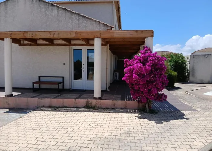 3 Etoiles - Piscine - Ccaiibh *