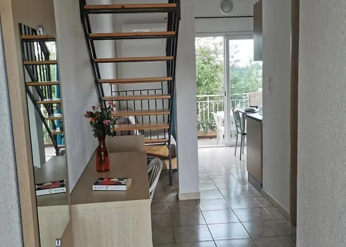 3 Etoiles - Piscine - Ccaiibh Linguizzetta